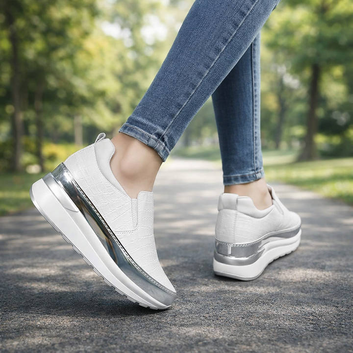 Novera Rise Leather Platforms