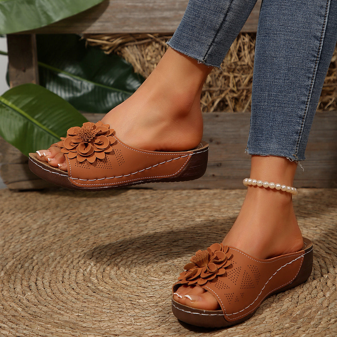 Alvera Bloom Slides