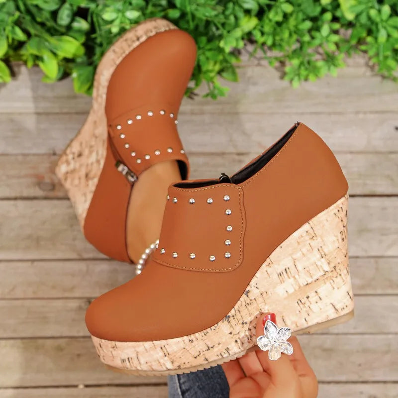Melanie Cove Stud Wedges