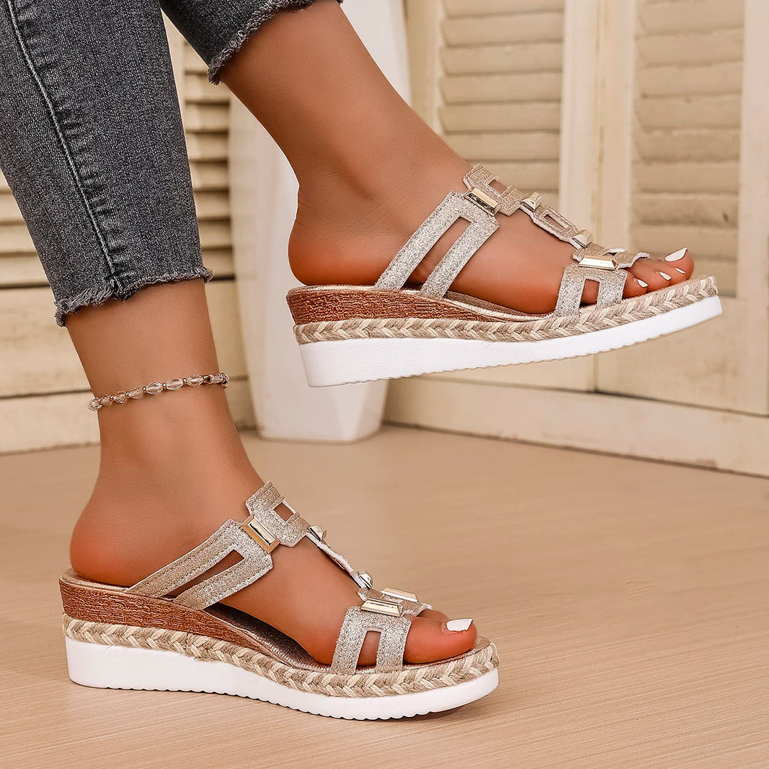 Calivra Chainform Slides