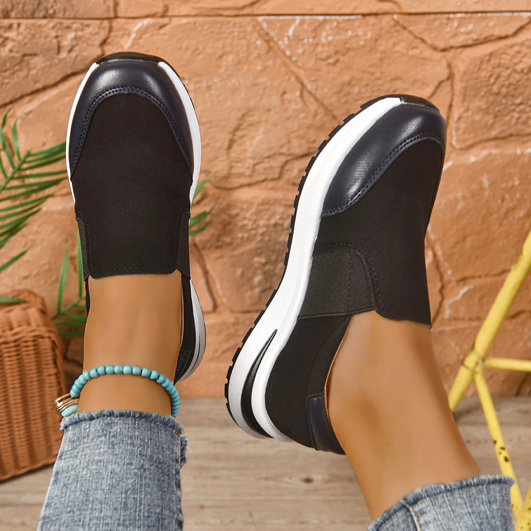 Calderon Trail Rise Sneakers