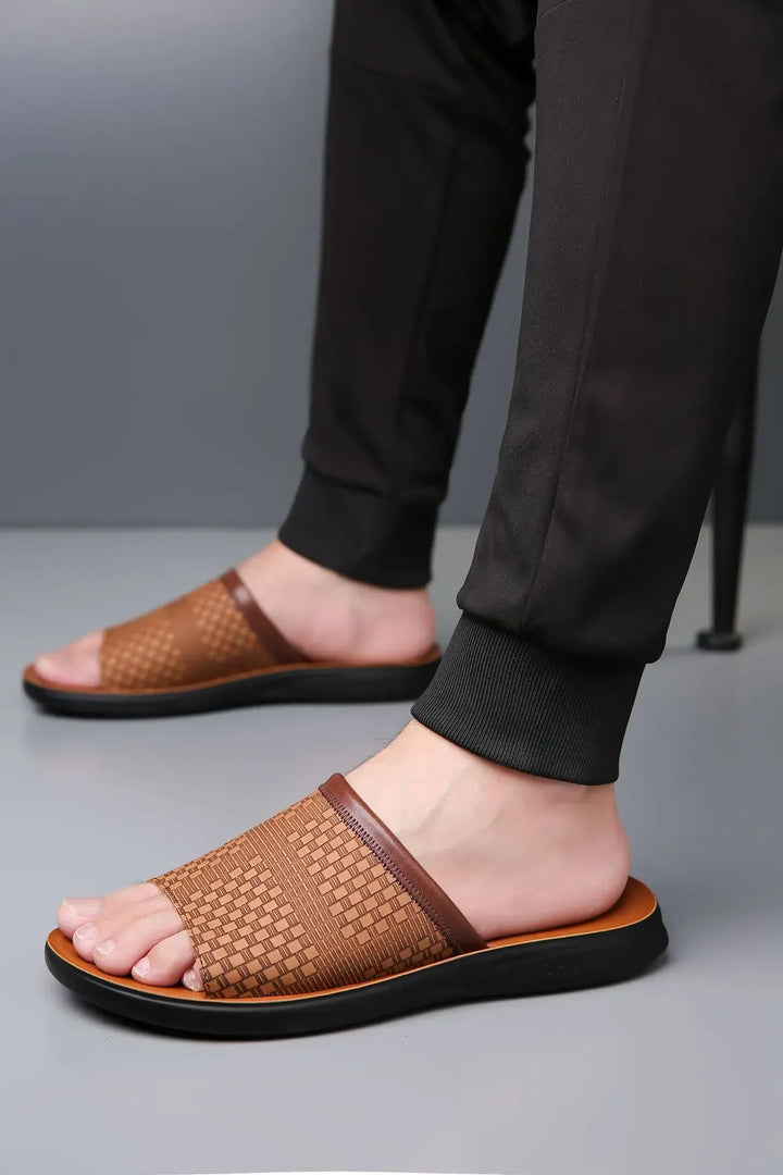 Vantari Slide Sandals