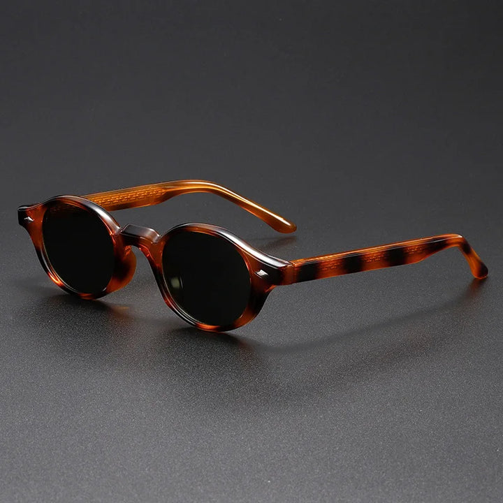 Nivo Coast Shades