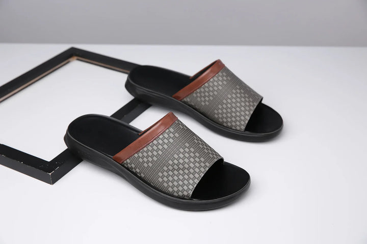 Vantari Slide Sandals