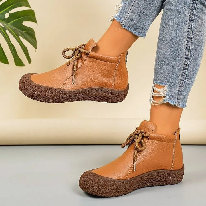Valnera Leather Lace Platforms